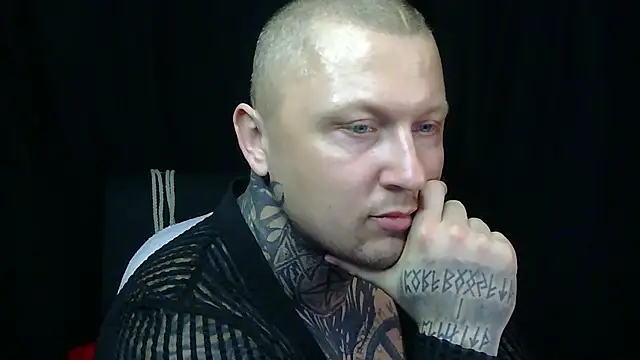 Snapshot of devilWithTats chatting on May 31, 2026, 7:14 am devilWithTats online show from May 31, 2026, 7:14 am
