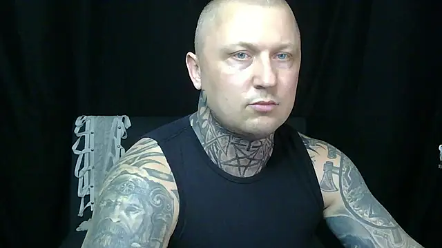 Snapshot of devilWithTats chatting on May 6, 2026, 7:56 am devilWithTats online show from May 6, 2026, 7:56 am