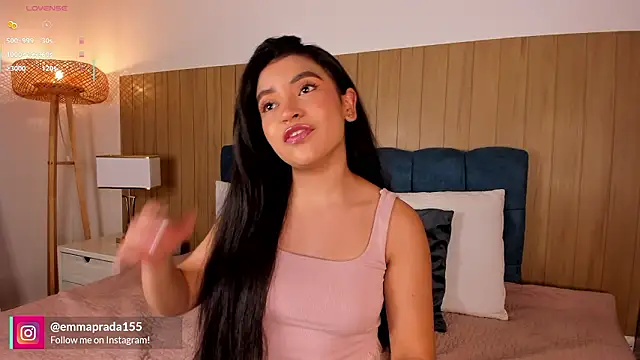 Snapshot of missprada_ chatting on March 11, 2026, 12:10 pm missprada online show from March 11, 2026, 12:10 pm