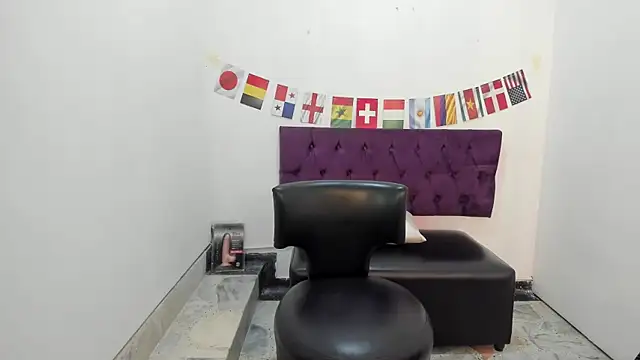 TomBoy Natali online show from June 20, 2026, 11:48 am