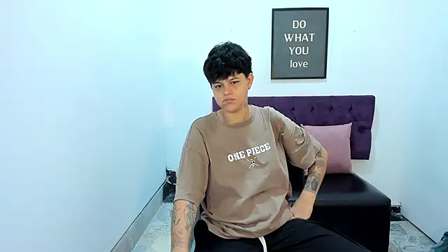 TomBoy Natali online show from March 20, 2026, 1:12 pm