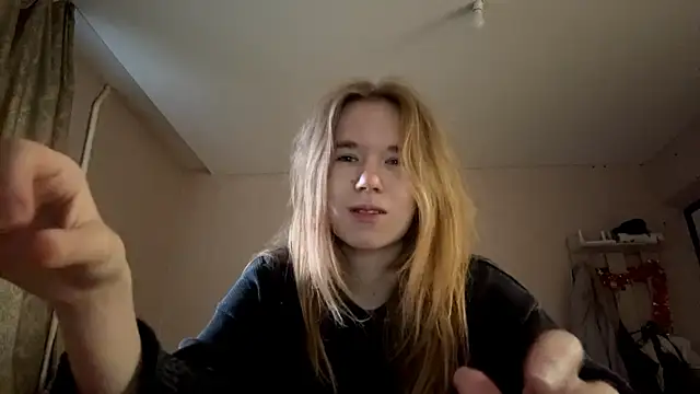 LeomaJee online show from June 9, 2026, 4:41 pm