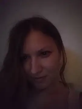 August Shine online show from April 29, 2026, 6:14 pm