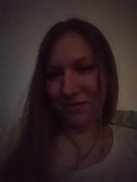 August Shine online show from April 23, 2026, 6:20 pm