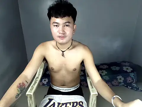 Snapshot of Onlyloverhugedan chatting on March 3, 2026, 12:01 pm Onlyloverhugedan online show from March 3, 2026, 12:01 pm