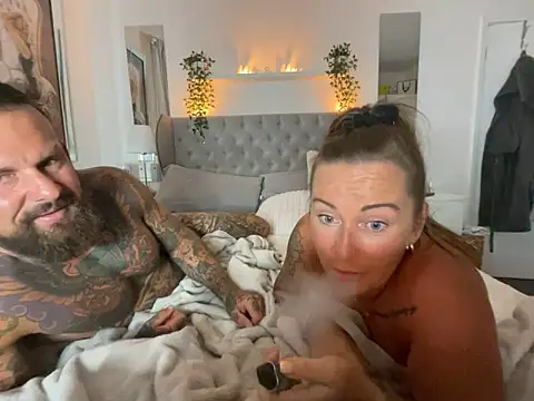 eXXXplora online show from June 1, 2026, 1:39 am
