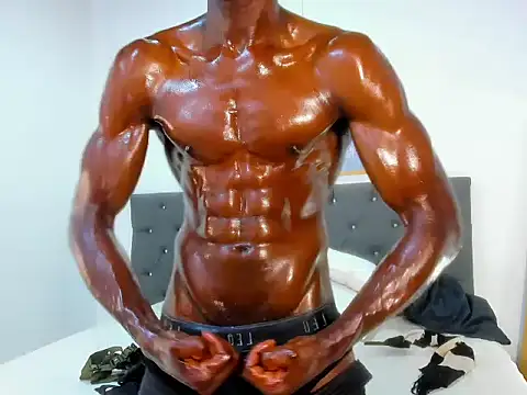 Snapshot of Titan_Moreno_ chatting on March 4, 2026, 1:02 am Titan Moreno online show from March 4, 2026, 1:02 am