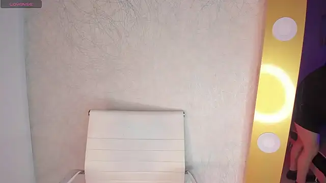 Snapshot of hollannd_ chatting on July 23, 2026, 2:03 pm hollannd online show from July 23, 2026, 2:03 pm