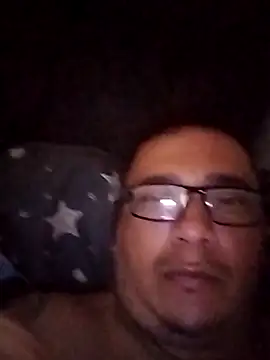 Snapshot of Daniel1016h chatting on February 27, 2026, 9:03 pm Daniel1016h online show from February 27, 2026, 9:03 pm