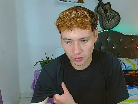  Santi2 online show from March 31, 2026, 8:22 pm