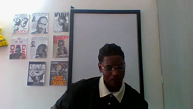 Snapshot of charles_king chatting on June 12, 2026, 7:33 pm charles king online show from June 12, 2026, 7:33 pm