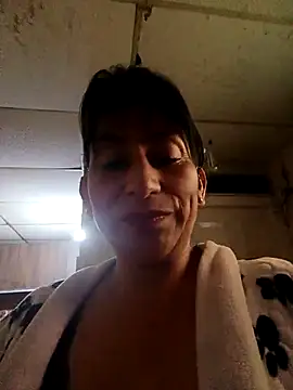 Lucia Rios online show from May 2, 2026, 11:32 pm