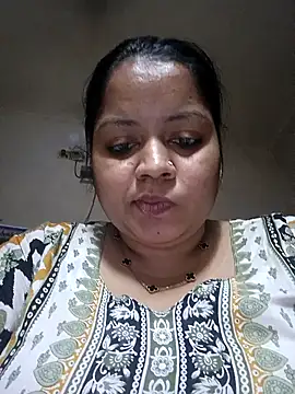 Snapshot of hot-_girls chatting on March 1, 2026, 7:19 am hot- girls online show from March 1, 2026, 7:19 am