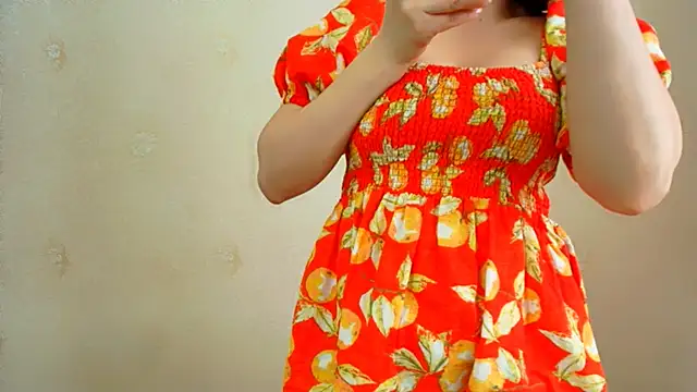 Inessa beauty online show from May 7, 2026, 9:45 am
