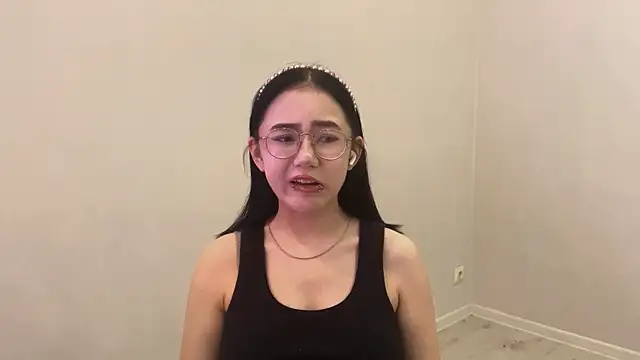 SolvedGlobe online show from May 4, 2026, 1:03 pm