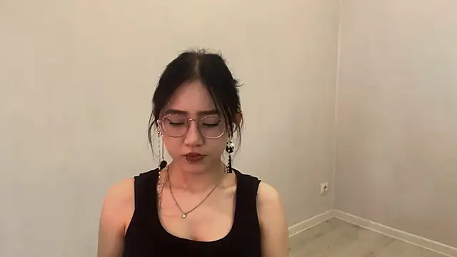 SolvedGlobe online show from May 2, 2026, 1:05 pm