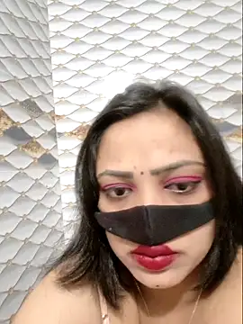 Beauty-3 online show from April 15, 2026, 7:58 pm