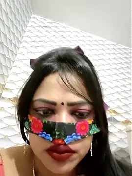 Beauty-3 online show from May 6, 2026, 11:42 pm