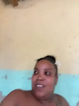 friendlybitch22 online show from April 1, 2026, 9:54 am