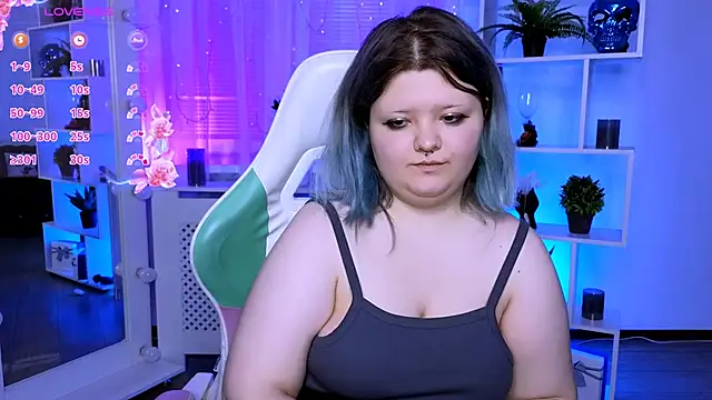 Lunaar  online show from May 26, 2026, 10:08 pm