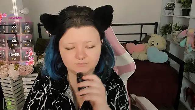 Lunaar  online show from April 15, 2026, 5:24 am