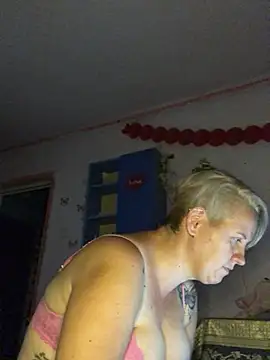 SofiaAmour online show from July 17, 2026, 6:38 pm