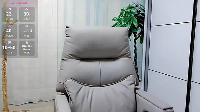 Naomi NN online show from July 18, 2026, 2:09 am