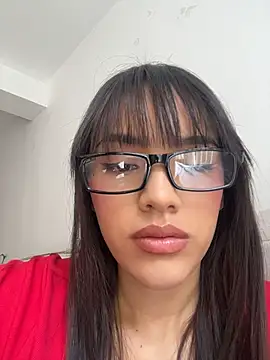 Mia-villalobos online show from July 8, 2026, 2:18 pm