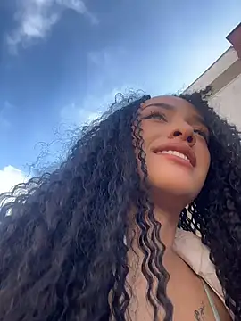 Mia-villalobos online show from July 24, 2026, 1:40 pm