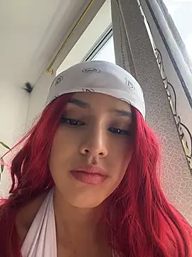 Mia-villalobos online show from May 22, 2026, 3:43 pm