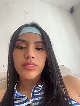 Mia-villalobos online show from June 12, 2026, 2:59 pm