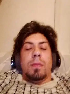 Snapshot of iShon777 chatting on April 14, 2026, 10:59 pm iShon777 online show from April 14, 2026, 10:59 pm