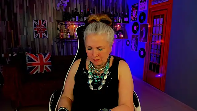 LilaMaharani online show from March 31, 2026, 1:02 pm