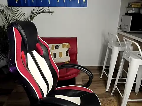 Luigi Money online show from March 17, 2026, 5:21 am