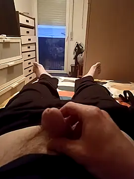 Snapshot of danyelC2 chatting on April 12, 2026, 6:33 pm danyelC2 online show from April 12, 2026, 6:33 pm