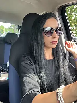 anamaria04 online show from April 30, 2026, 8:54 am