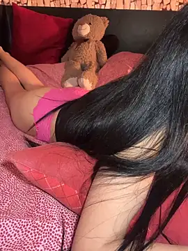 Snapshot of anamaria04 chatting on March 15, 2026, 11:23 pm anamaria04 online show from March 15, 2026, 11:23 pm