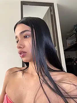 Bella Smithe online show from April 16, 2026, 4:08 pm