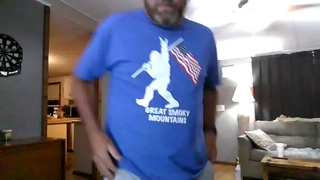 Beaededpainter online show from June 13, 2026, 1:58 am