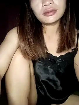 -Tristina- online show from May 17, 2026, 6:41 pm