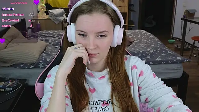 Snapshot of Mary_Blu chatting on February 1, 2026, 10:30 pm Mary Blu online show from February 1, 2026, 10:30 pm