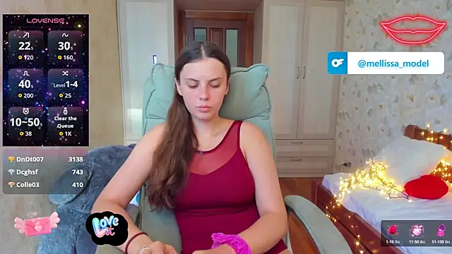 Snapshot of LoraTempt chatting on July 20, 2026, 4:42 am LoraTempt online show from July 20, 2026, 4:42 am