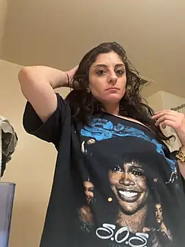 Mariyyumyums online show from August 8, 2026, 11:23 pm