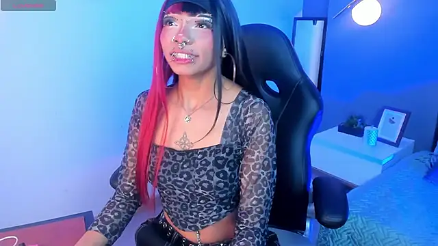 Snapshot of Naff_eratu chatting on March 4, 2026, 8:27 pm Naff eratu online show from March 4, 2026, 8:27 pm