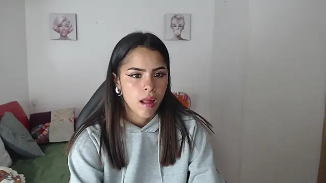  chloe 1 online show from March 30, 2026, 7:26 pm