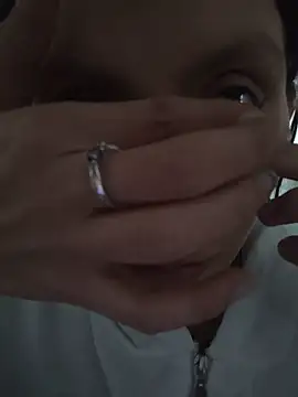 Naomimolie online show from March 28, 2026, 12:06 pm