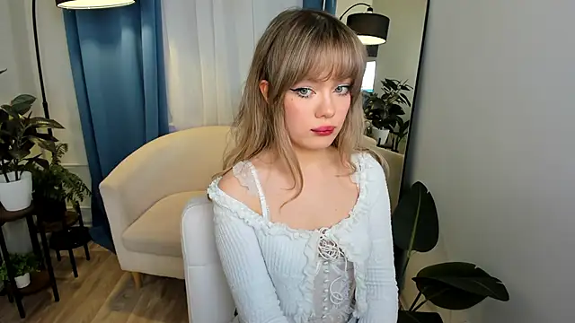  alice bloom  online show from March 4, 2026, 2:36 pm