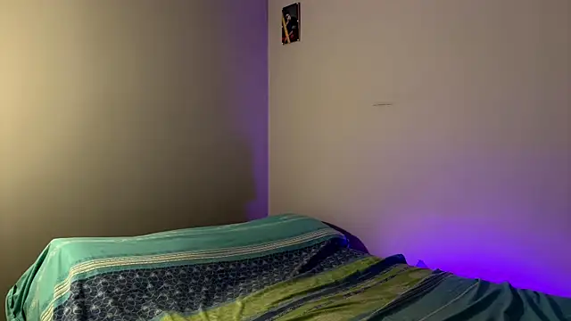 Snapshot of trinityheat_3 chatting on March 4, 2026, 3:14 am trinityheat 3 online show from March 4, 2026, 3:14 am