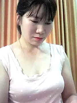 Bondgirl 9 online show from April 28, 2026, 7:57 am