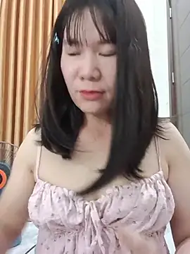 Bondgirl 9 online show from July 13, 2026, 4:28 pm